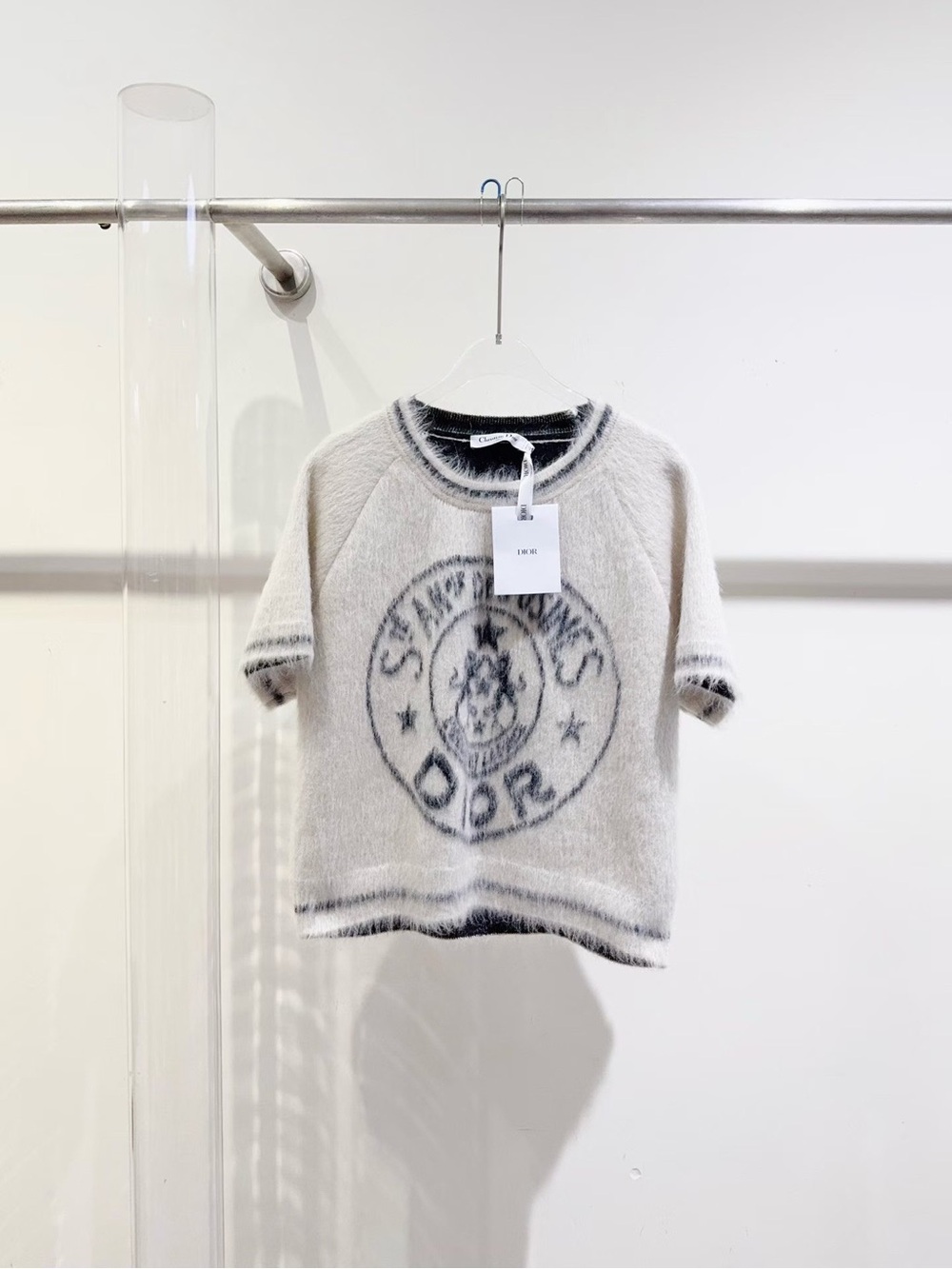 🚩steal Dior Cream & Black Short-Sleeve Logo Knit Top